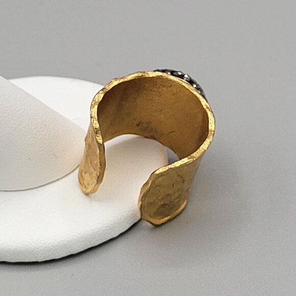 Hammered Gold Tone Ring Tourmaline Stone With Crystals Studded Open Band Size 8 - Picture 4 of 6